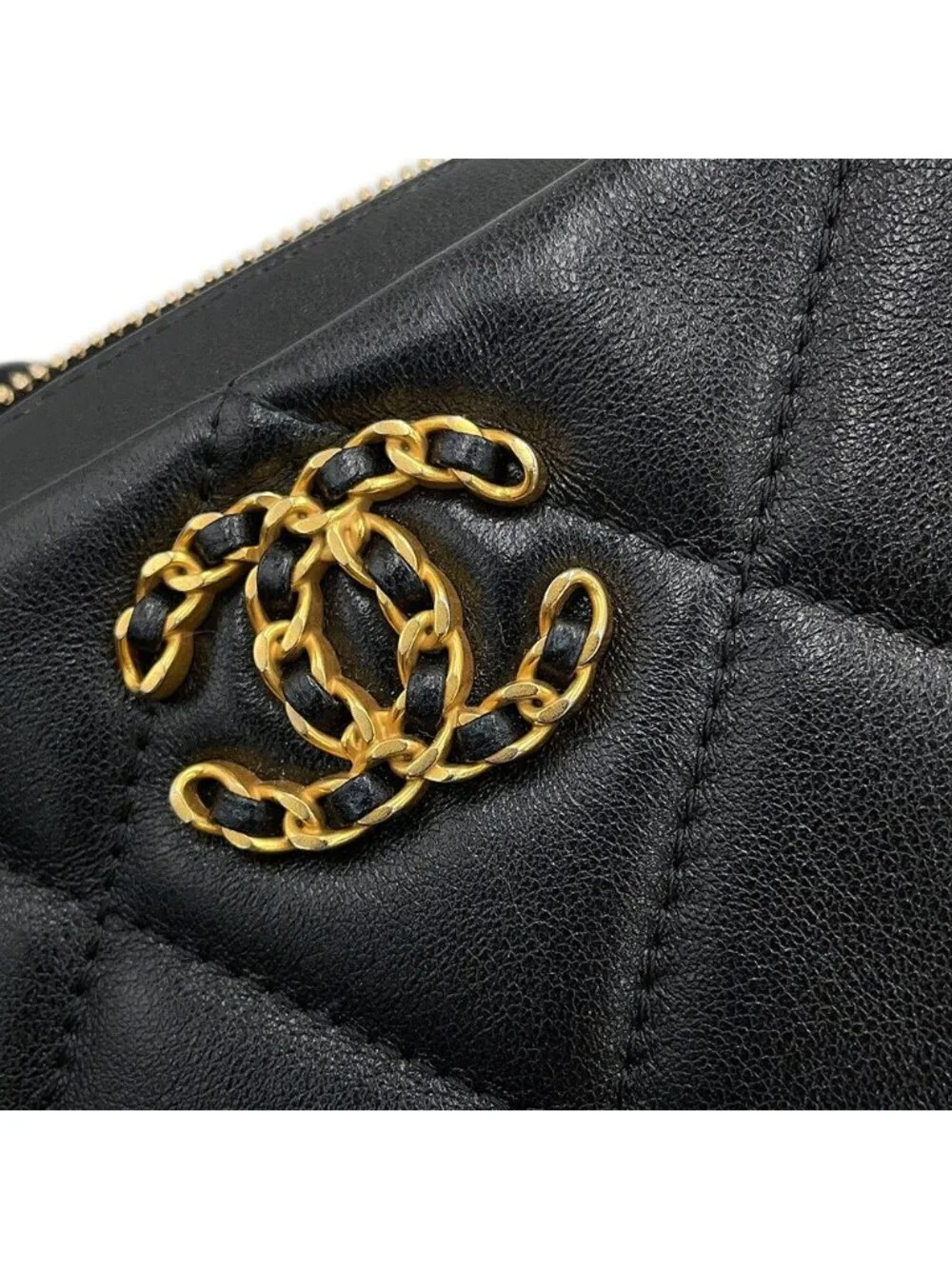 Chanel Chain Shoulder Bag 19 CC Logo Lambskin Black